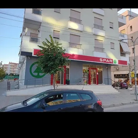 Amar Golem (Tirana)